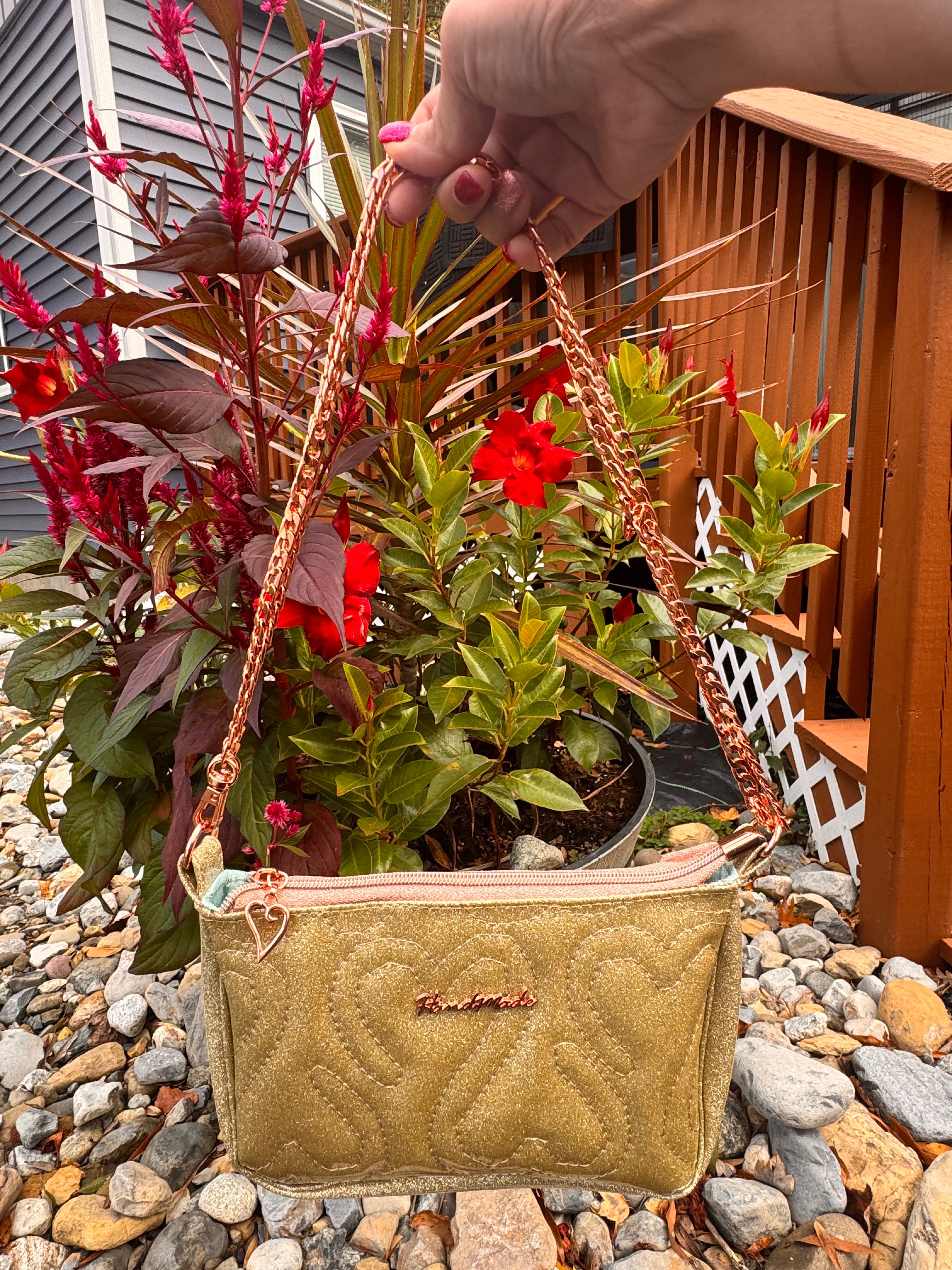 Glitter gold with quilted heart pouch